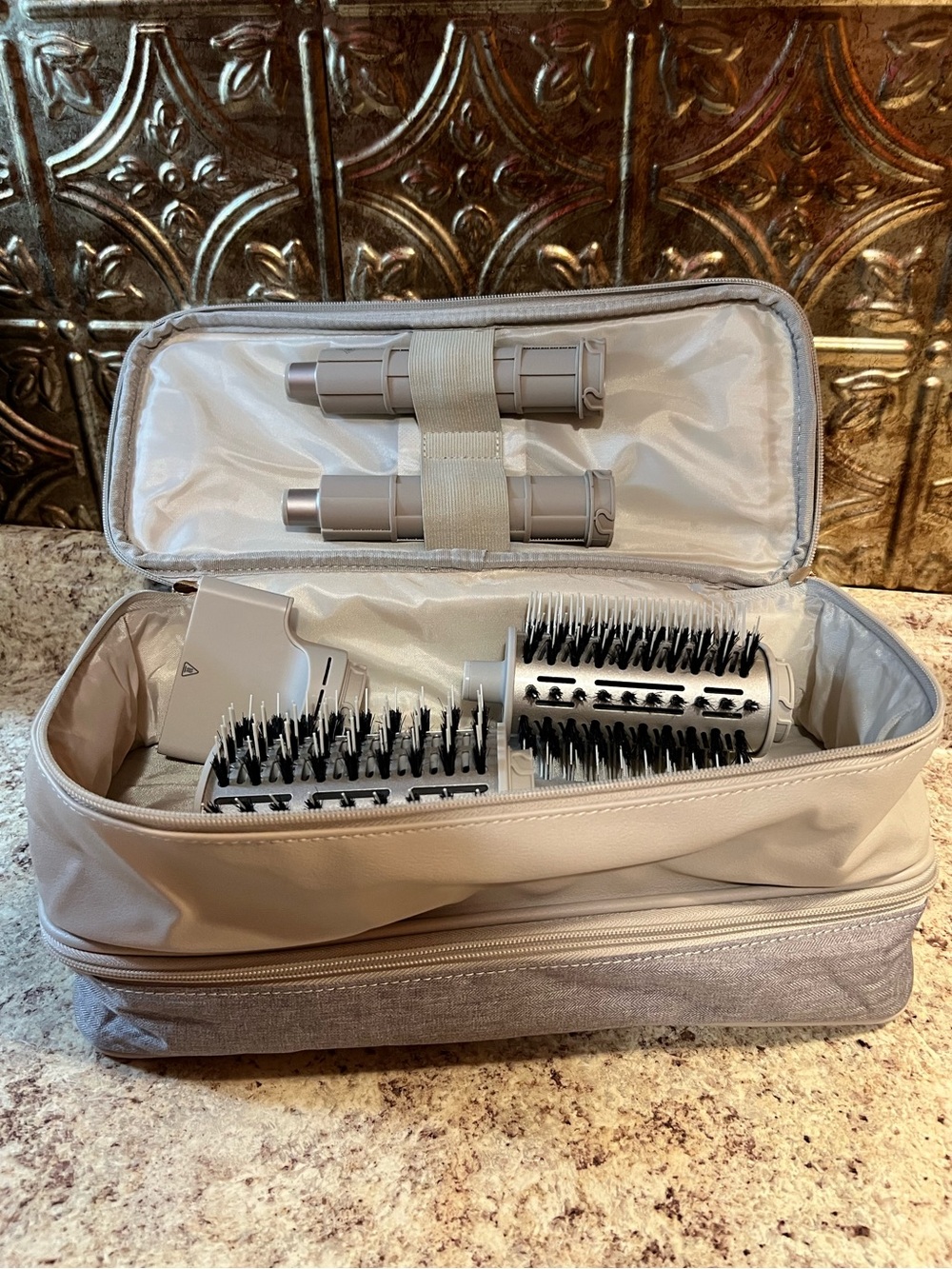 Shark Beauty AirStyle & Drying System with Matching Carrying Case EUC